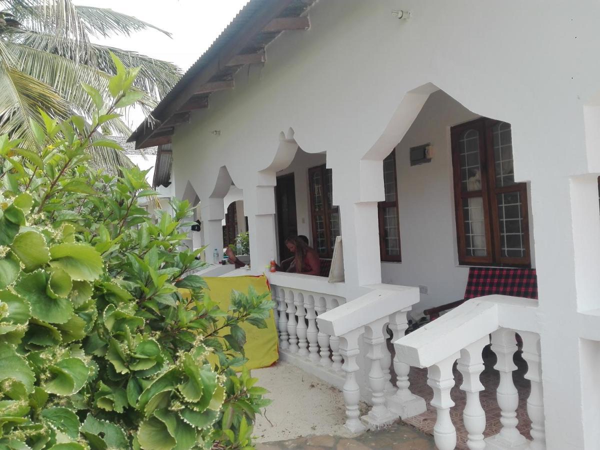 Ames Nungwi Acomodação com café da manhã Exterior foto
