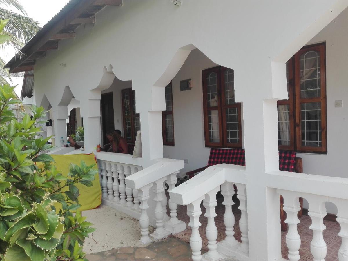 Ames Nungwi Acomodação com café da manhã Exterior foto